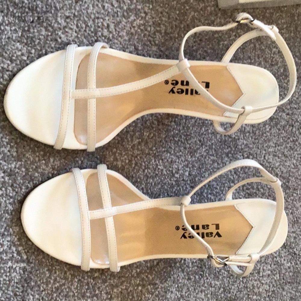 Valley Lane high heels